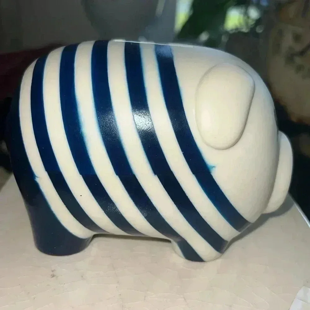 POSH PIG FRENCH PIG bud by design room from Australia Piggy Bank